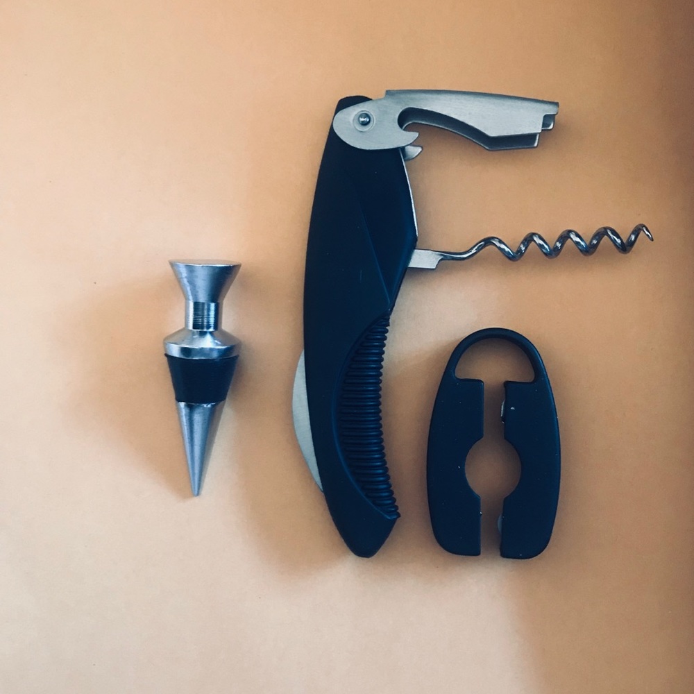 Wine Bar accessories 3 new tools in original case